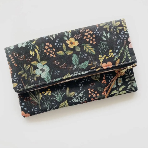 Rifle Fold Over Clutch - Picture 2 of 5